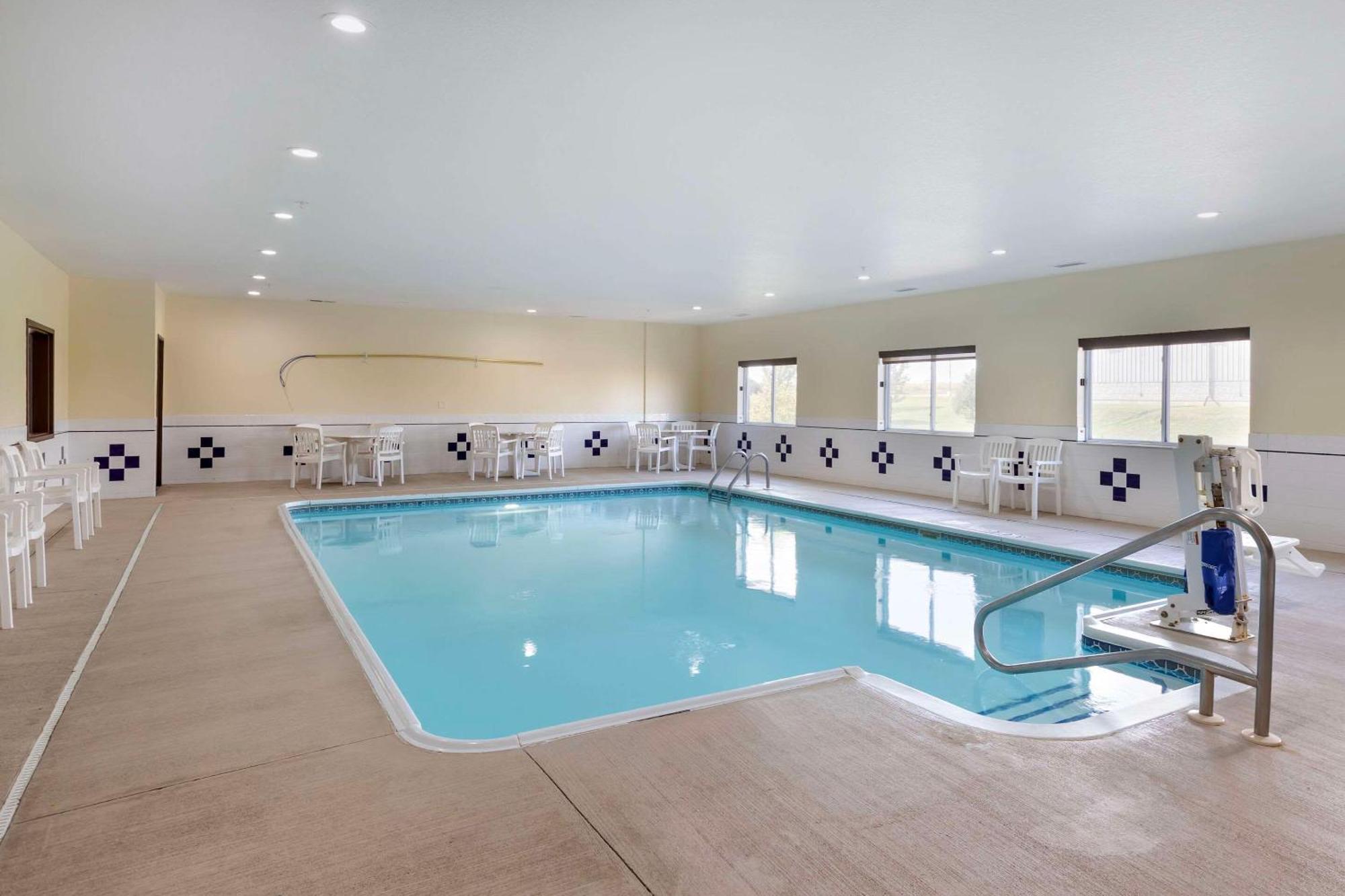 Comfort Inn & Suites Davenport - Quad Cities Kültér fotó