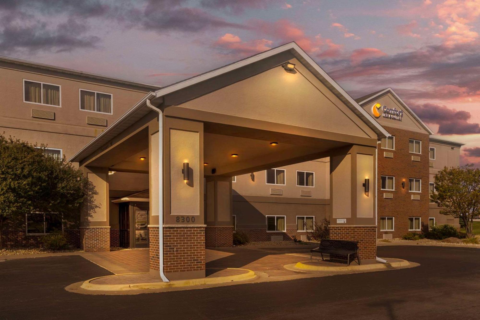 Comfort Inn & Suites Davenport - Quad Cities Kültér fotó